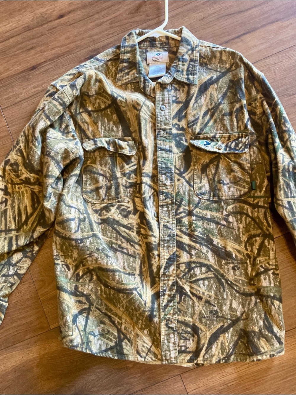 Men’s Large Camouflage Hunting Button Up Long Sleeve Shirt Mossy Oak Thick